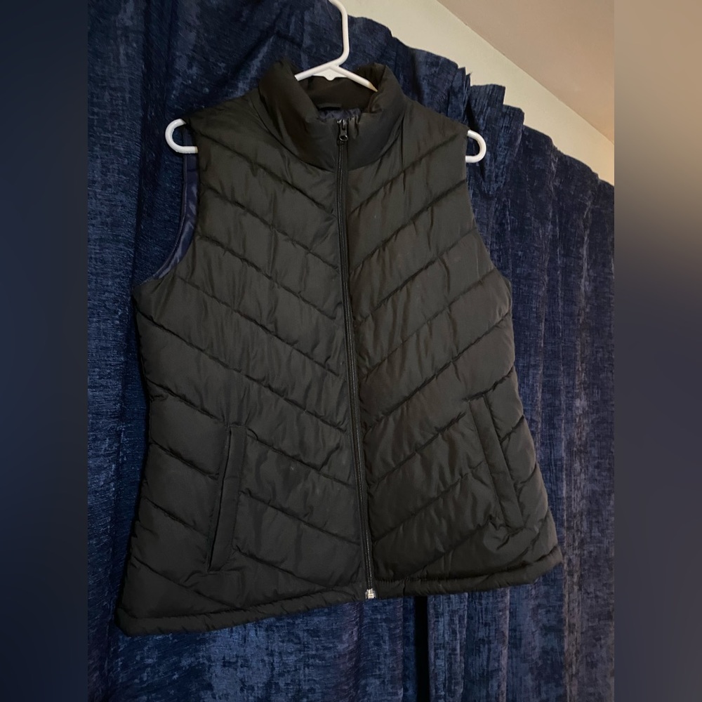 Gap Vest in Black Size Large
